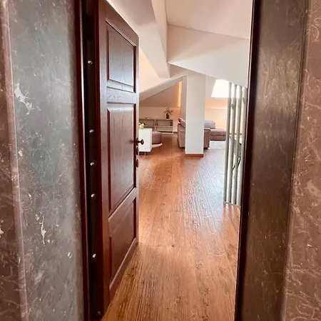 A Due Passi Da Piazza Galimberti Cuneo