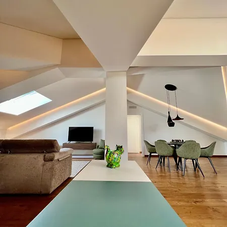 A Due Passi Da Piazza Galimberti